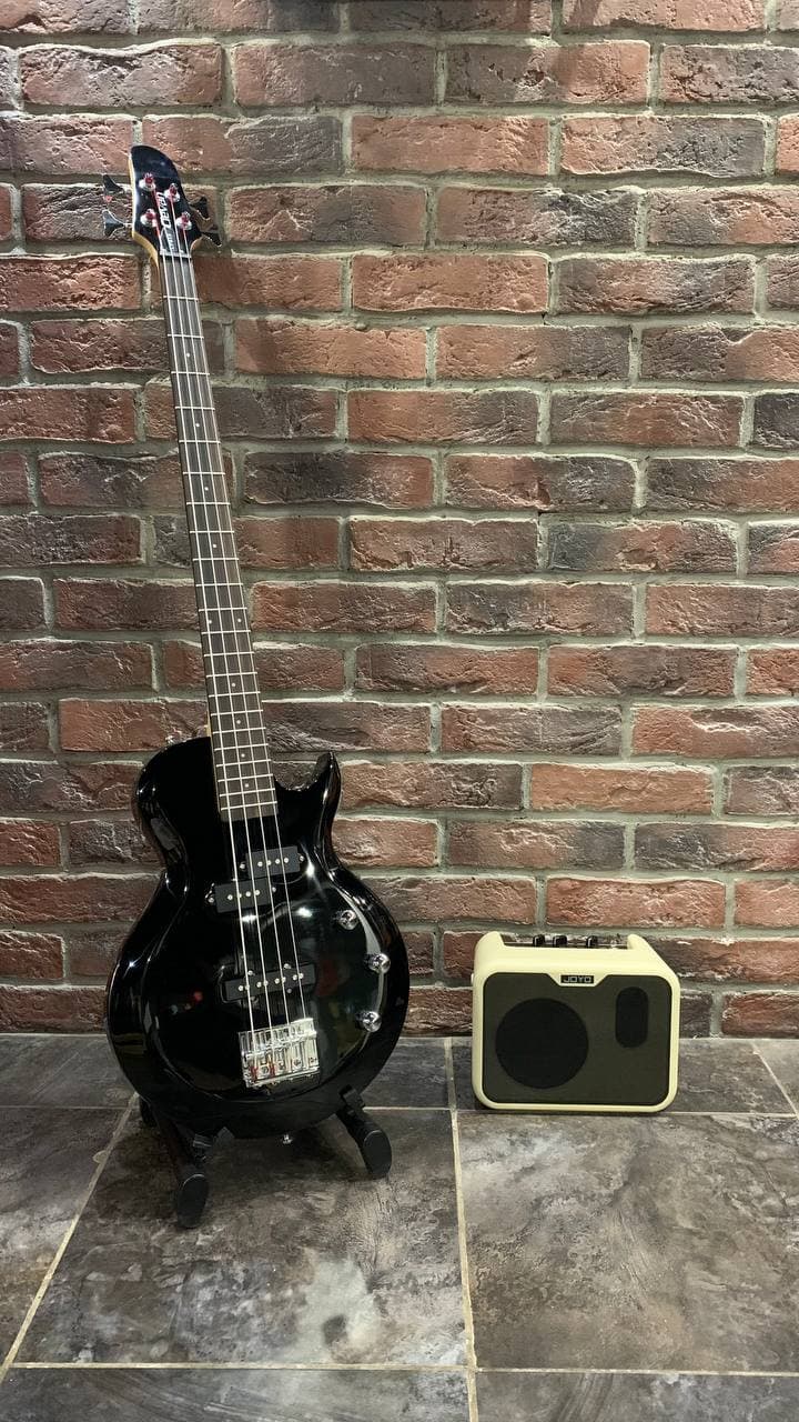 Бас Гитара Les Paul + Портативный Комбоусилитель (комплект)