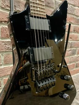 Электрогитара Explorer с Floyd Rose (активы) - изображение 4