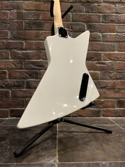 Леворукая Электрогитара Explorer HH-LH White - изображение 2