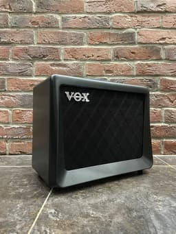 Цифровой Моделирующий Комбик С Эффектами VOX-VX 15 GT - изображение 2