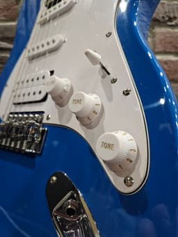 Электрогитара Stratocaster HSS для Начинающих - изображение 3